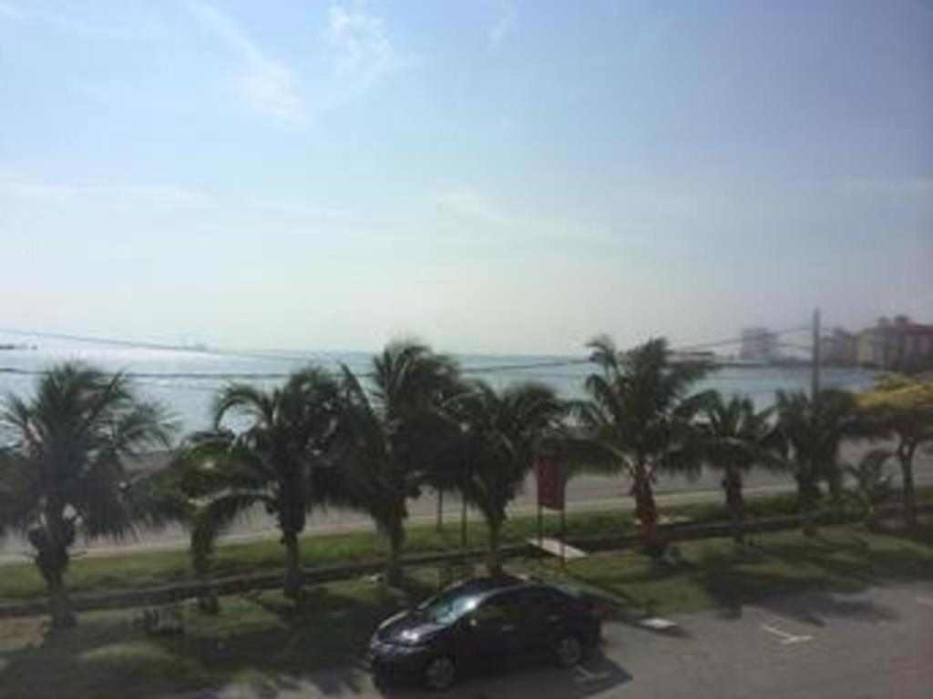 Sea Front Hotel Port Dickson Extérieur photo